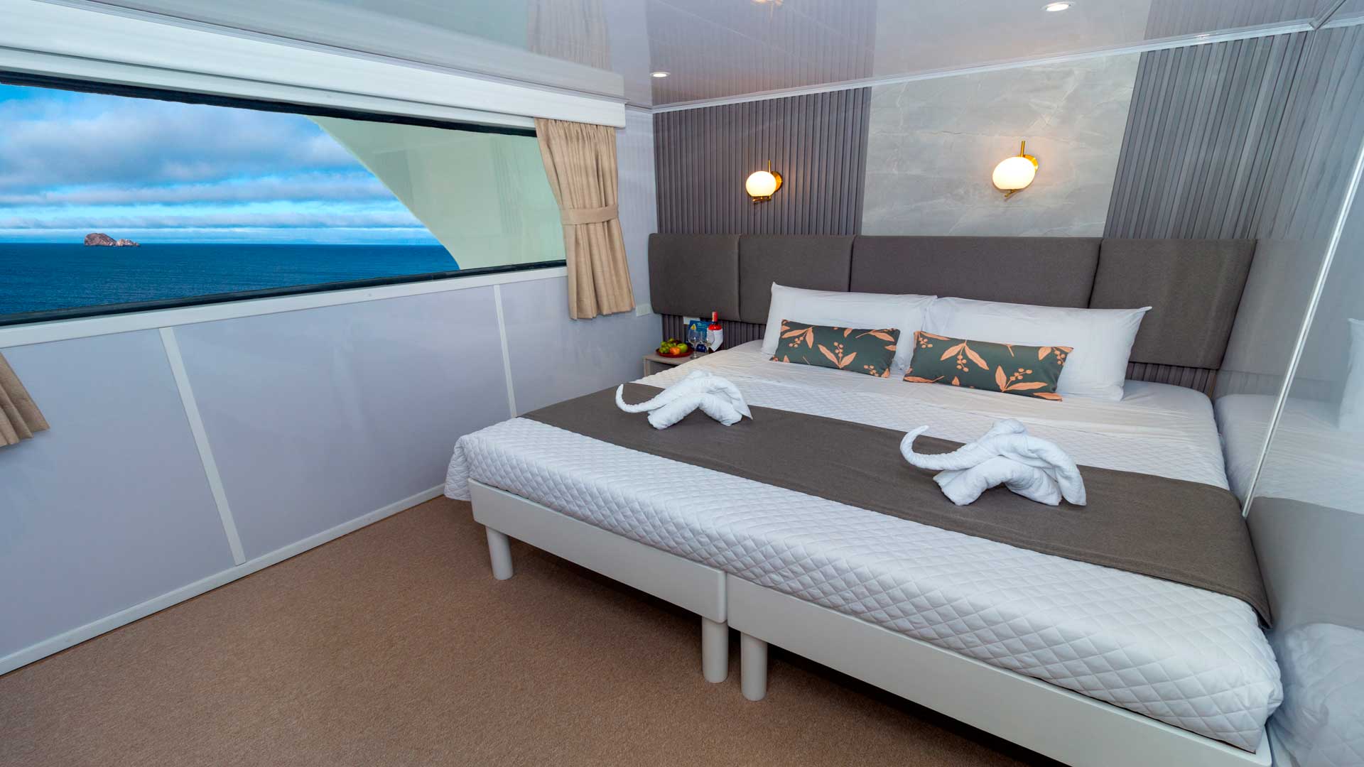 Cabins Slide Galaxy Diver III - Galaxy Cruises