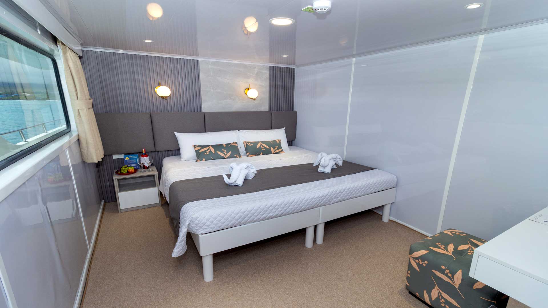 Cabins Slide Galaxy Diver III - Galaxy Cruises