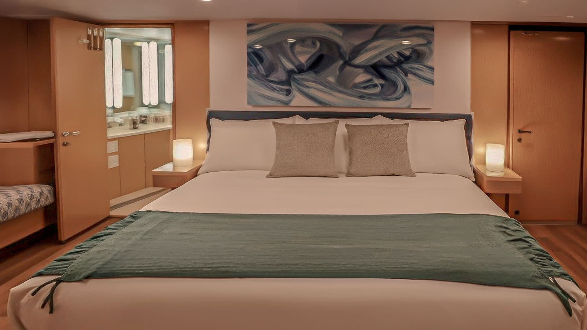 Cabins Slide Zibo Yacht - Galaxy Cruises